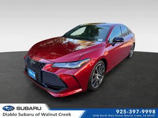 Used 2019 Toyota Avalon Touring FWD video 1