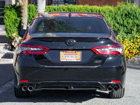 Used 2022 Toyota Camry XSE image 7