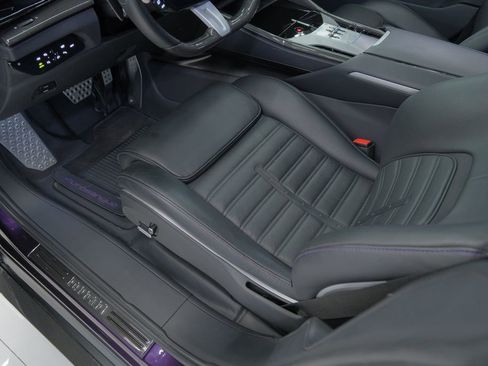 Used 2024 Ferrari Purosangue AWD/4WD image 29