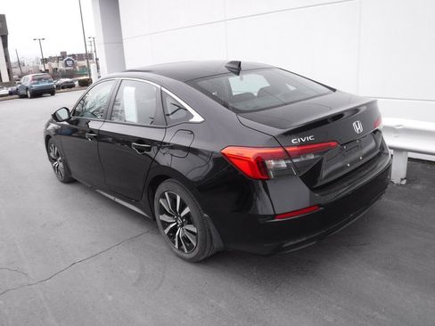 Used 2023 Honda Civic EX image 9