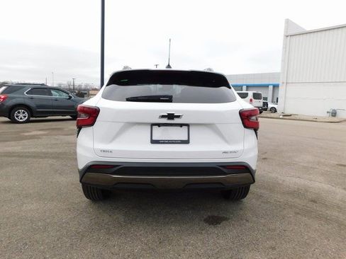 New 2026 Chevrolet Trax ACTIV w/ Driver Confidence Package FWD image 4