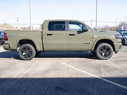 New 2026 RAM 1500 4x4 Crew Cab image 6