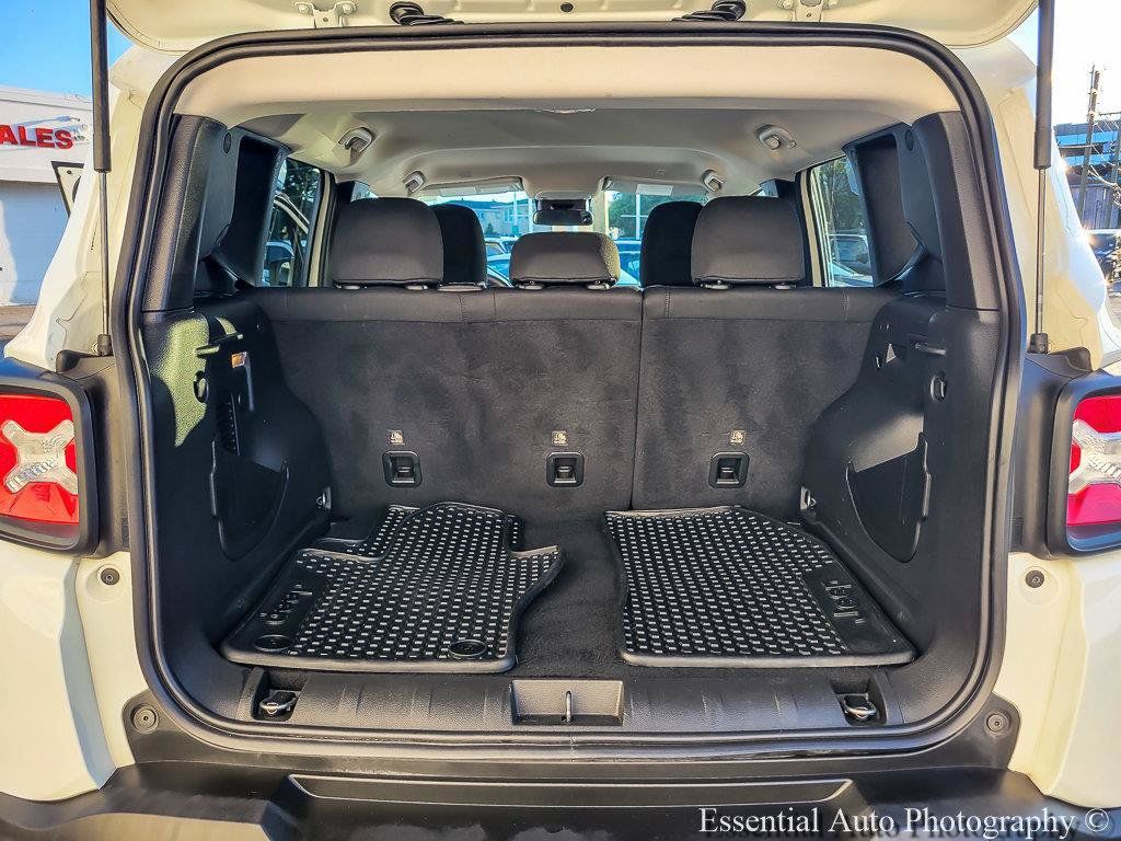 Used 2023 Jeep Renegade Latitude AWD/4WD image 23