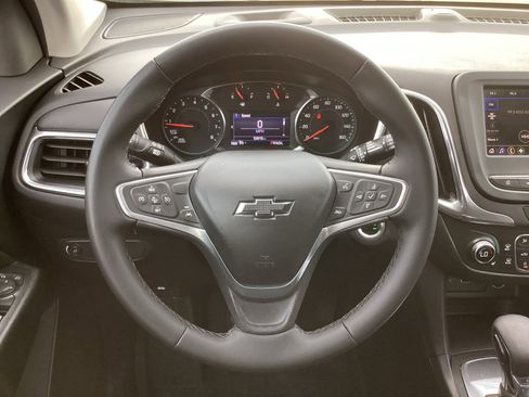 Used 2023 Chevrolet Equinox LT image 18