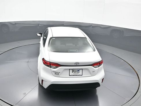 Certified 2025 Toyota Corolla LE image 38