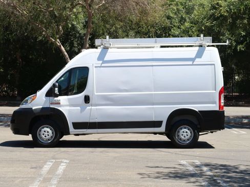 Used 2019 RAM ProMaster 2500 FWD image 5