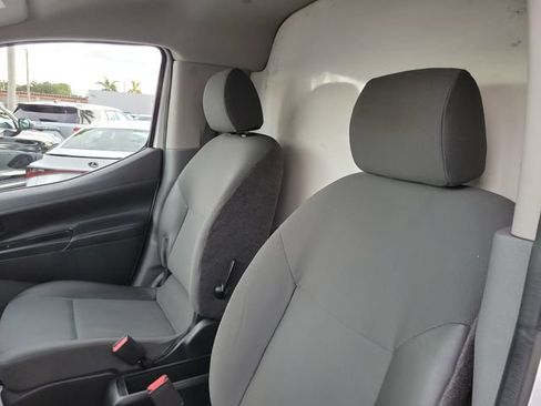 Used 2021 Nissan NV200 S FWD image 19