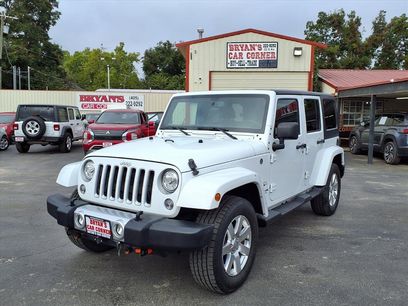 Used 2017 Jeep Wrangler Unlimited Sahara w/ Connectivity Group