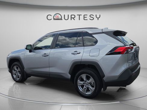Certified 2025 Toyota RAV4 XLE w/ Convenience Package FWD image 3