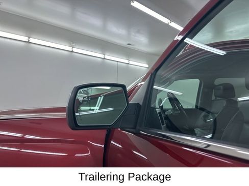 Used 2018 Chevrolet Silverado 1500 High Country image 17