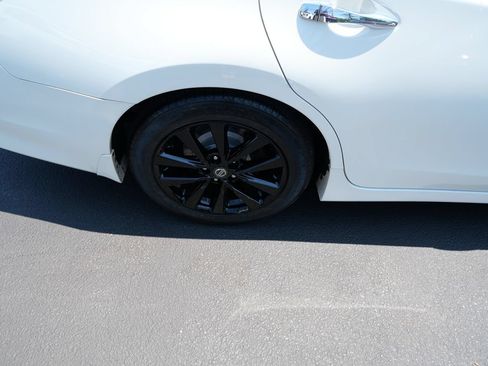 Used 2017 Nissan Altima 2.5 SV w/ Convenience Package FWD image 33