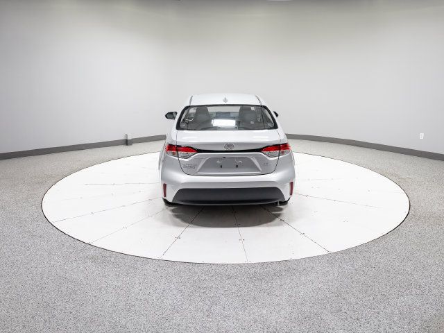 Used 2024 Toyota Corolla LE w/ LE Premium Package FWD image 27