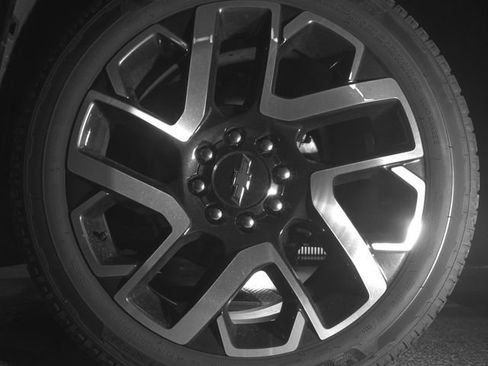 Used 2025 Chevrolet Silverado EV RST AWD/4WD image 10