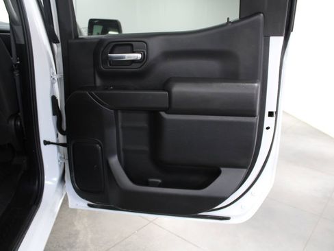 Used 2024 Chevrolet Silverado 1500 Custom image 33