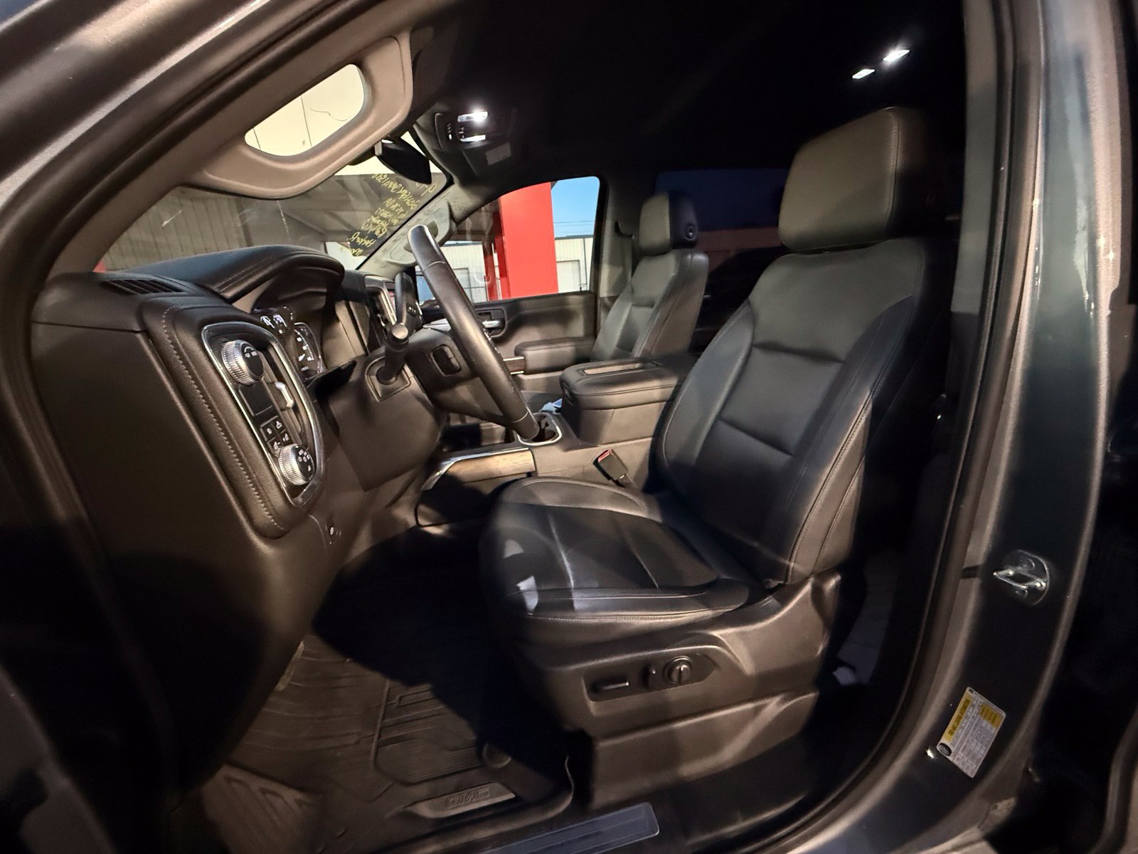 Used 2021 GMC Sierra 1500 SLT RWD image 10