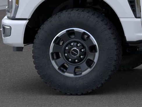 New 2024 Ford F350 Platinum w/ Tremor Off-Road Package AWD/4WD image 19
