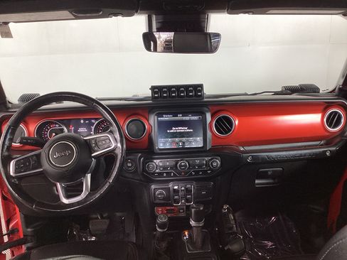 Used 2020 Jeep Wrangler Unlimited Rubicon w/ Advanced Safety Group AWD/4WD image 16