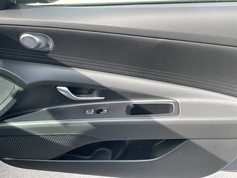 New 2026 Hyundai Elantra SE FWD image 25