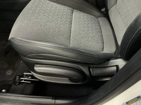 Certified 2024 Kia Seltos S image 12