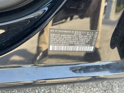 Used 2025 Volkswagen Jetta SE FWD image 7
