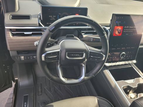 Used 2025 GMC Sierra EV Denali AWD/4WD image 27