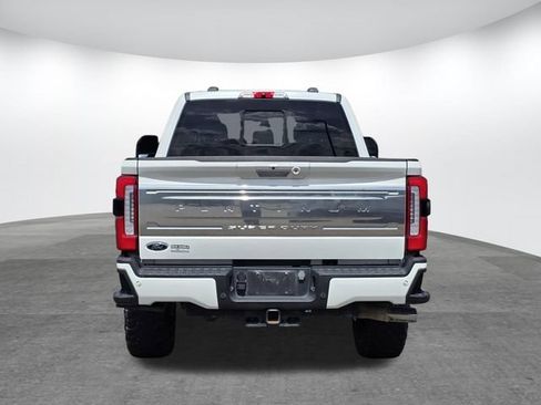 Used 2023 Ford F250 Platinum AWD/4WD image 4