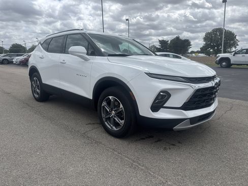 Used 2024 Chevrolet Blazer LT w/ Convenience Package FWD image 7