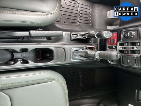 Used 2026 Jeep Gladiator Mojave AWD/4WD image 33