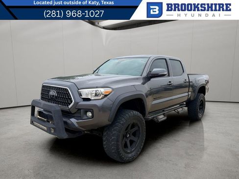 Used 2019 Toyota Tacoma TRD Off-Road w/ Technology Package AWD/4WD image 1