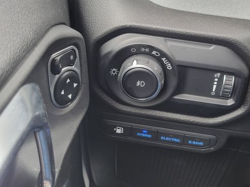 Used 2025 Jeep Wrangler Unlimited Sport S 4xe AWD/4WD image 10