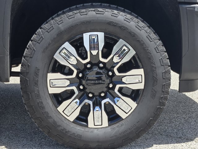 Used 2024 GMC Sierra 3500 Denali w/ Denali Reserve Package AWD/4WD image 11
