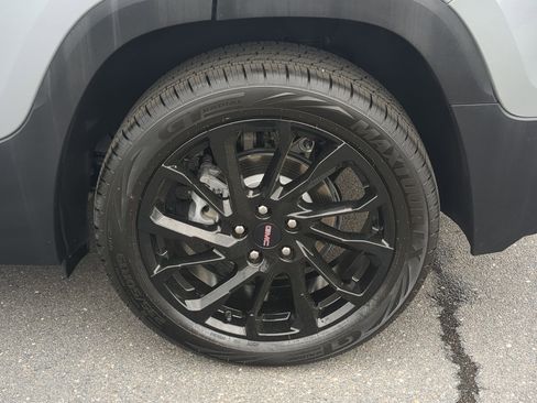 Certified 2023 GMC Terrain SLE w/ Driver Convenience Package FWD image 32