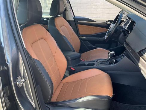 Certified 2023 Volkswagen Jetta SEL FWD image 6