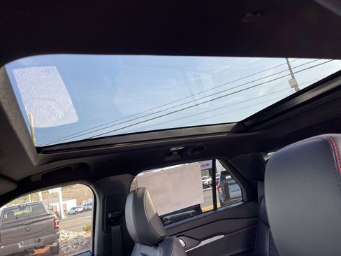 New 2026 Ford Explorer ST-Line w/ ST-Line Street Pack image 19