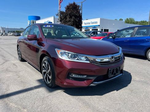 Used 2016 Honda Accord EX image 7