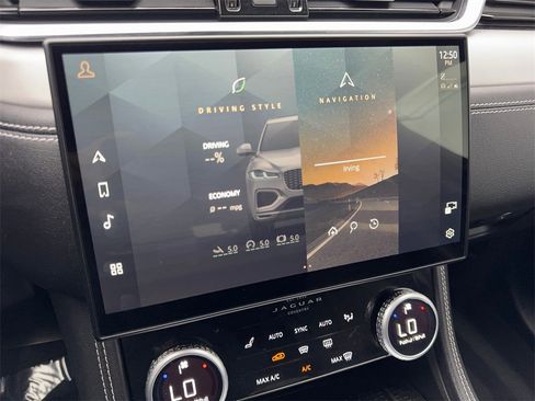 Used 2024 Jaguar F-PACE R-Dynamic S image 59