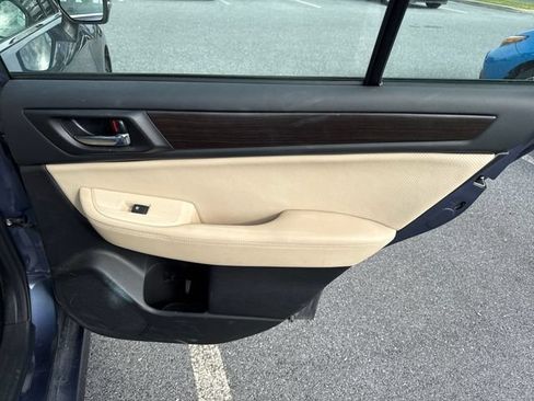 Used 2015 Subaru Legacy 2.5i Limited AWD/4WD image 14