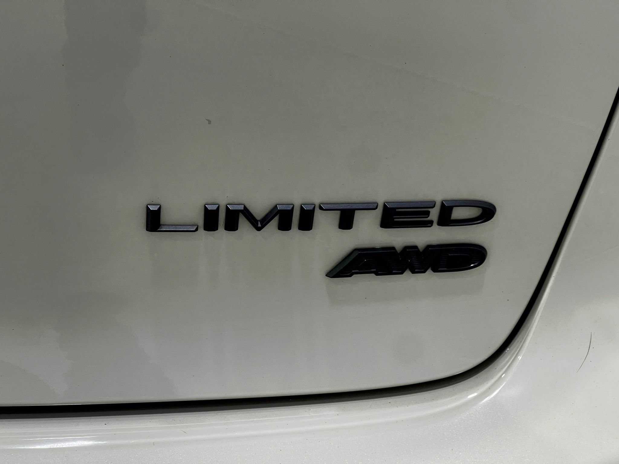 Used 2021 Chrysler Pacifica Limited w/ S Appearance Package AWD/4WD image 42