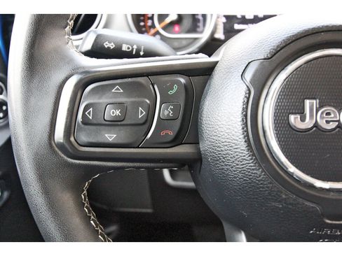 Used 2023 Jeep Gladiator Sport AWD/4WD image 19
