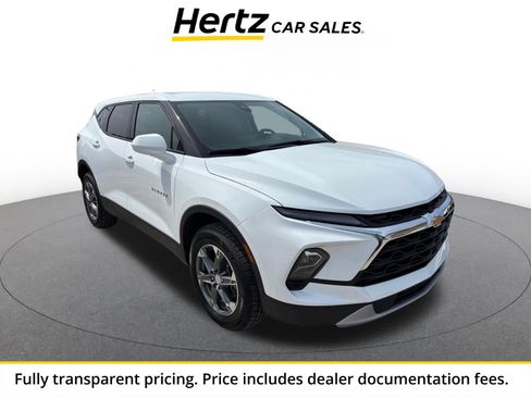 Used 2025 Chevrolet Blazer LT FWD image 1