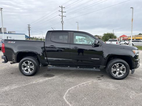 Used 2019 Chevrolet Colorado Z71 image 2