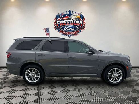 Used 2024 Dodge Durango GT AWD/4WD image 3