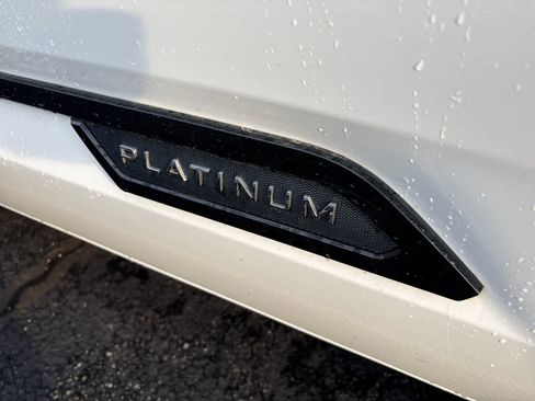 Used 2023 Toyota Tundra Platinum image 13