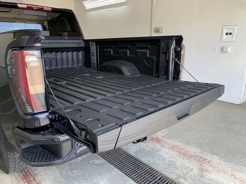 New 2025 GMC Sierra 2500 AT4 w/ AT4 Premium Plus Package image 8