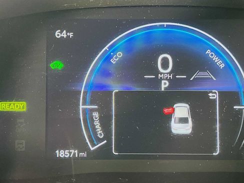 Used 2025 Toyota Camry LE AWD/4WD image 12