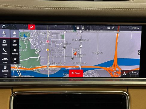 Used 2018 Porsche Panamera image 37