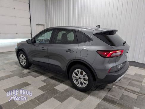 Used 2025 Ford Escape Active image 2