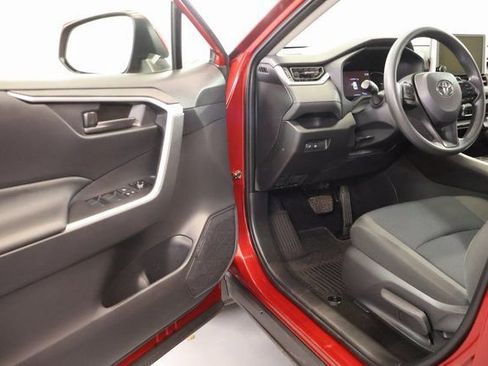 Used 2024 Toyota RAV4 LE AWD/4WD image 9