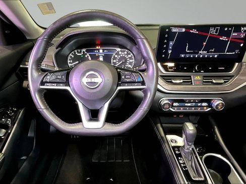 Used 2023 Nissan Altima 2.5 SL AWD/4WD image 9