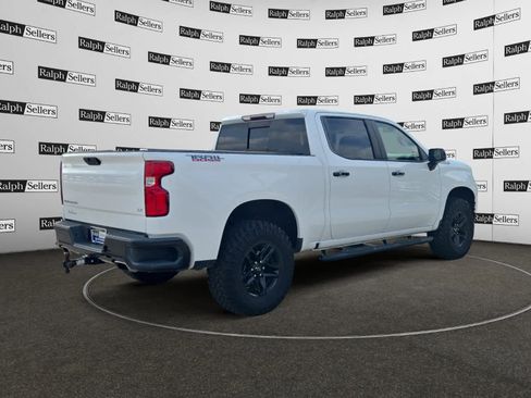 Used 2019 Chevrolet Silverado 1500 LT Trail Boss AWD/4WD image 6